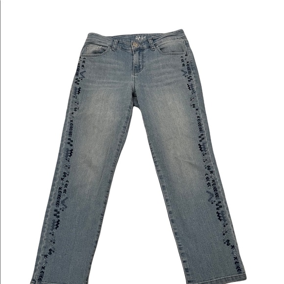 Style & Co. Side Embroidered Capri Jeans - Picture 1 of 9